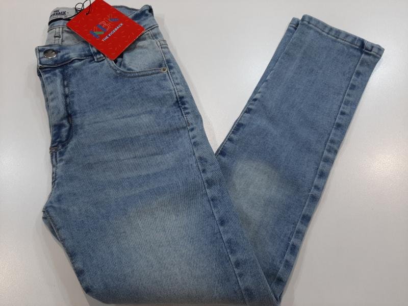 JEAN TETRIS SKINNY LOCALIZADO T.10