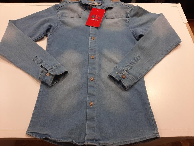 CAMISA CASTLEVANIA JEAN LOCALIZADO