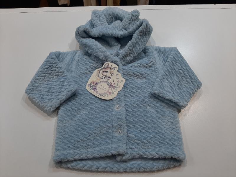 CAMPERA BRACITA DE FUEGO CON OREJITAS EN CAPUCHA CELESTE T.9.M