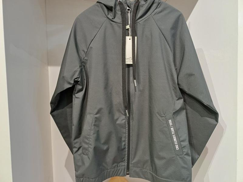 CAMPERA ROMPEVIENTO NENE GRIS OSCURO T: 06