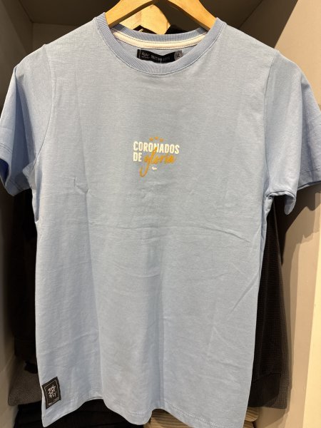 REMERA MC EST ESPALDA CORON GLORIA CELESTE T.14